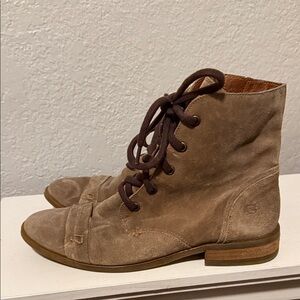 BORN Dunay Natural Brown Ankle Lace Up Boots Women's Sz 9.5 EU 40
